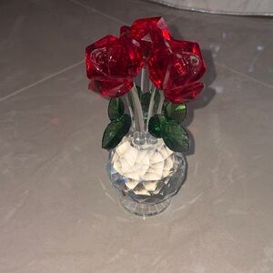 Crystal Red Rose Valentine’s Day Bouquet Figurine